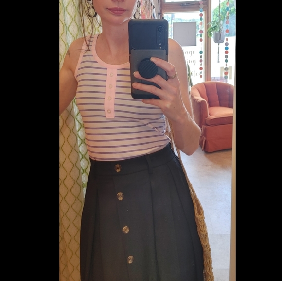 Button Down Midi Skirt with Pockets - Picture 2 of 7